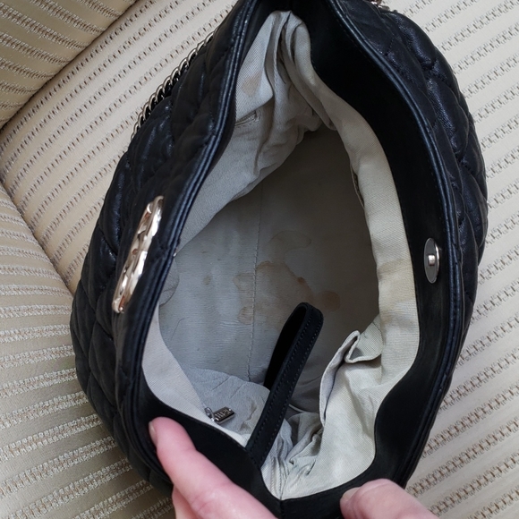 CHANEL CHAIN AROUND QUILTED LEATHER HOBO BAG - Picture 10 of 15